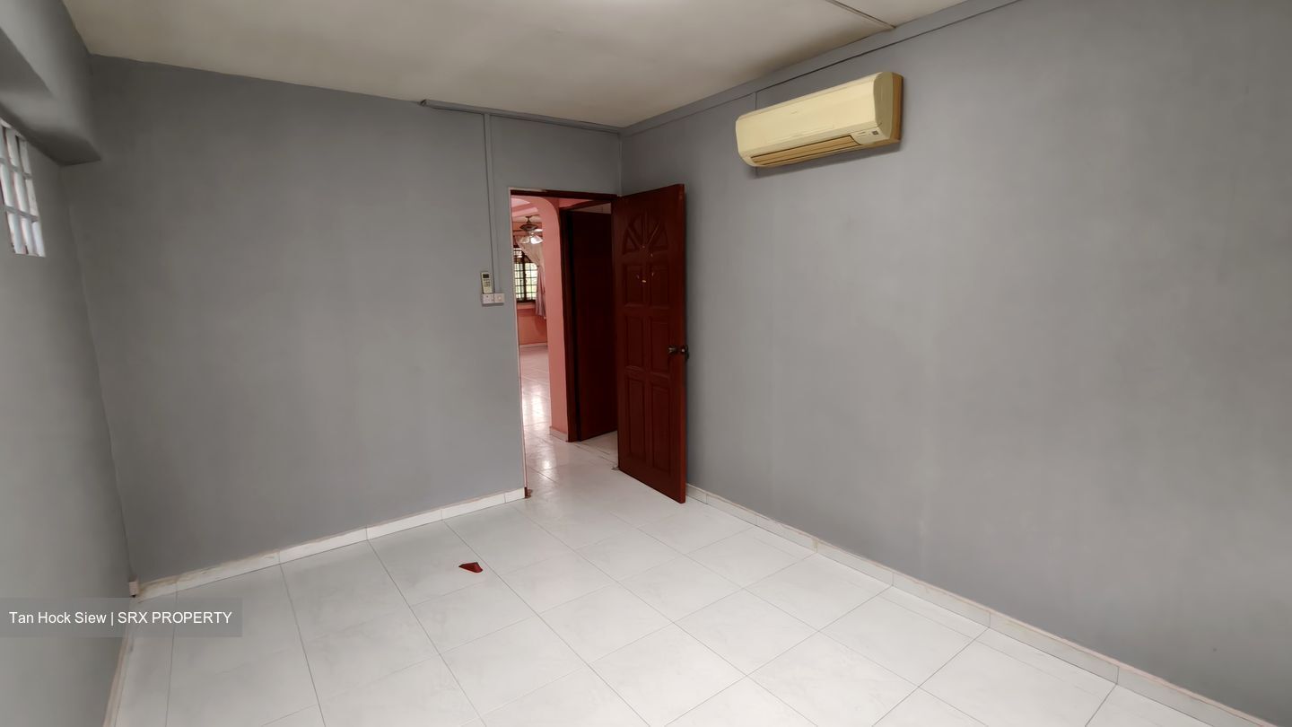 Blk 840 Jurong West Street 81 (Jurong West), HDB 5 Rooms #608997281